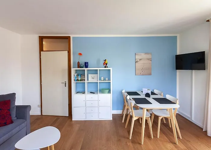 Daire Auf Dem Huegel Mit Balkon *