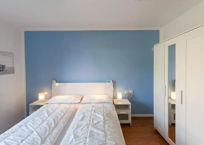 Daire Auf Dem Huegel Mit Balkon